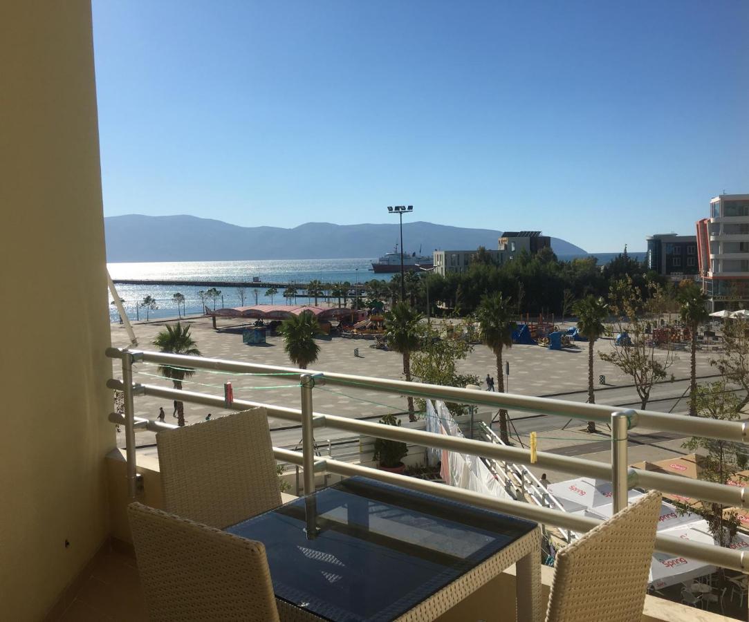 Agetina'S Apartaments Vlorë Buitenkant foto