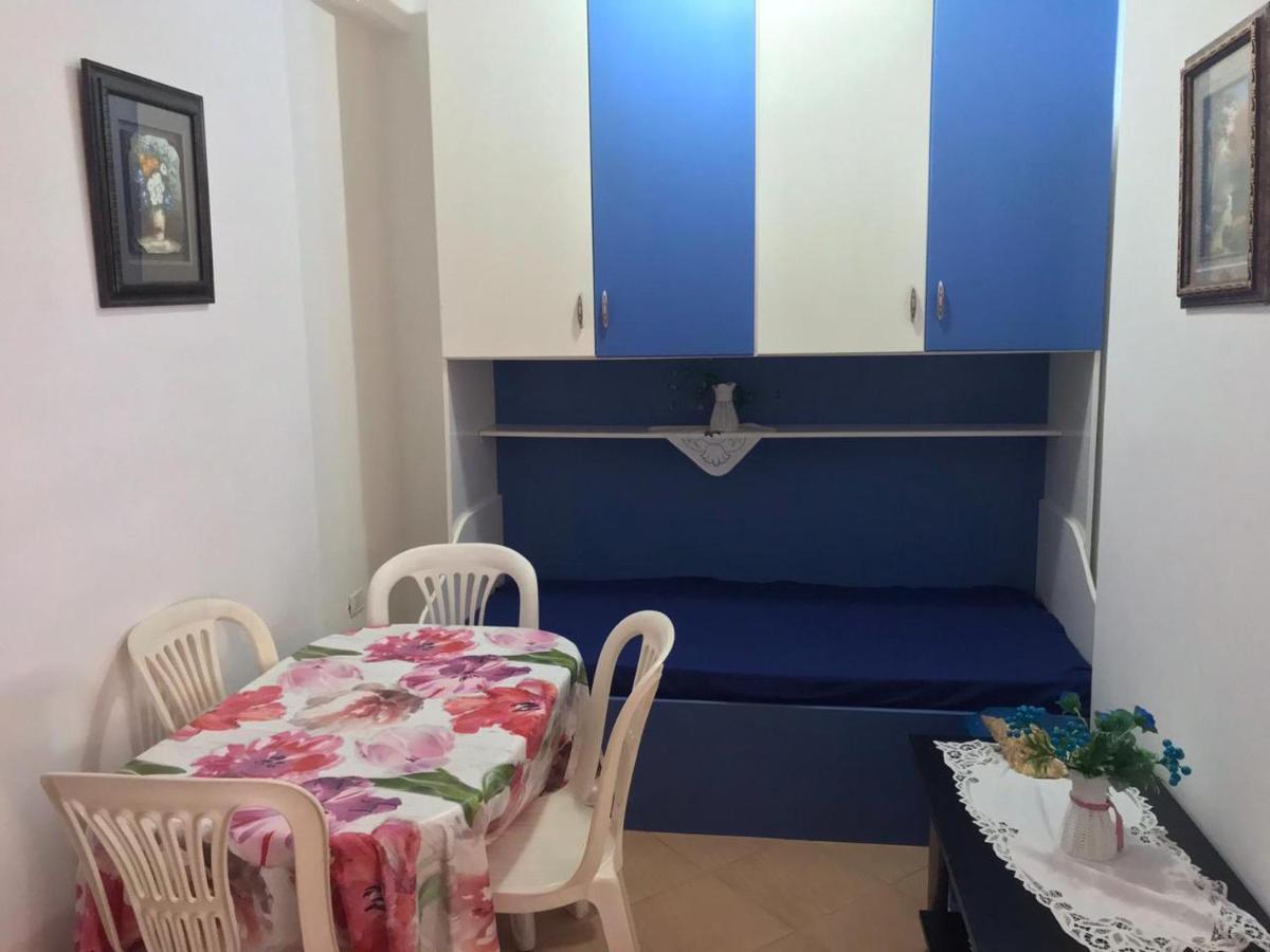 Agetina'S Apartaments Vlorë Buitenkant foto