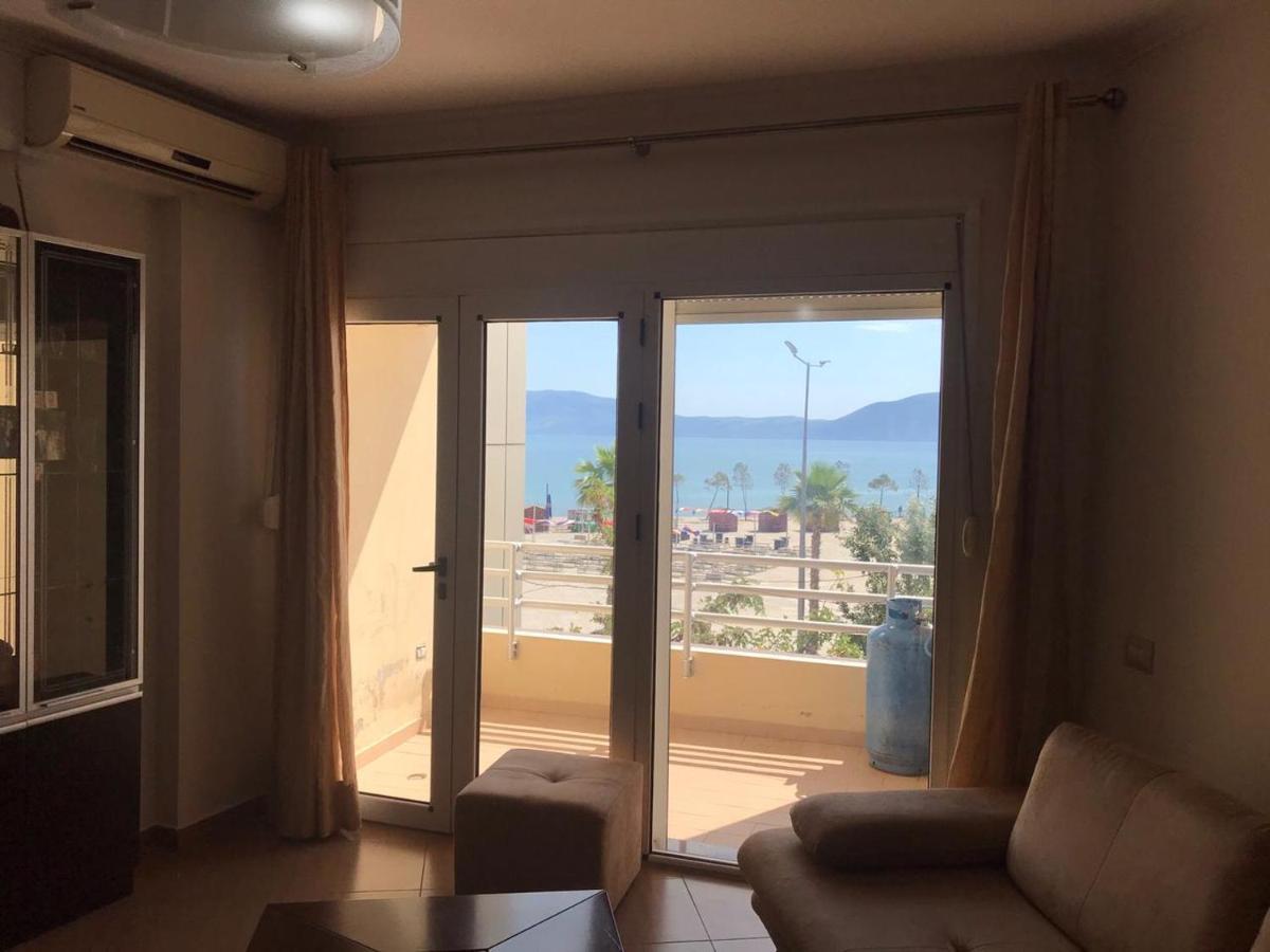 Agetina'S Apartaments Vlorë Buitenkant foto