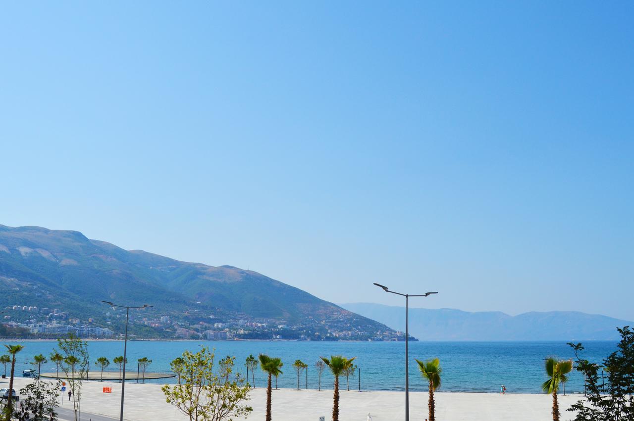 Agetina'S Apartaments Vlorë Buitenkant foto