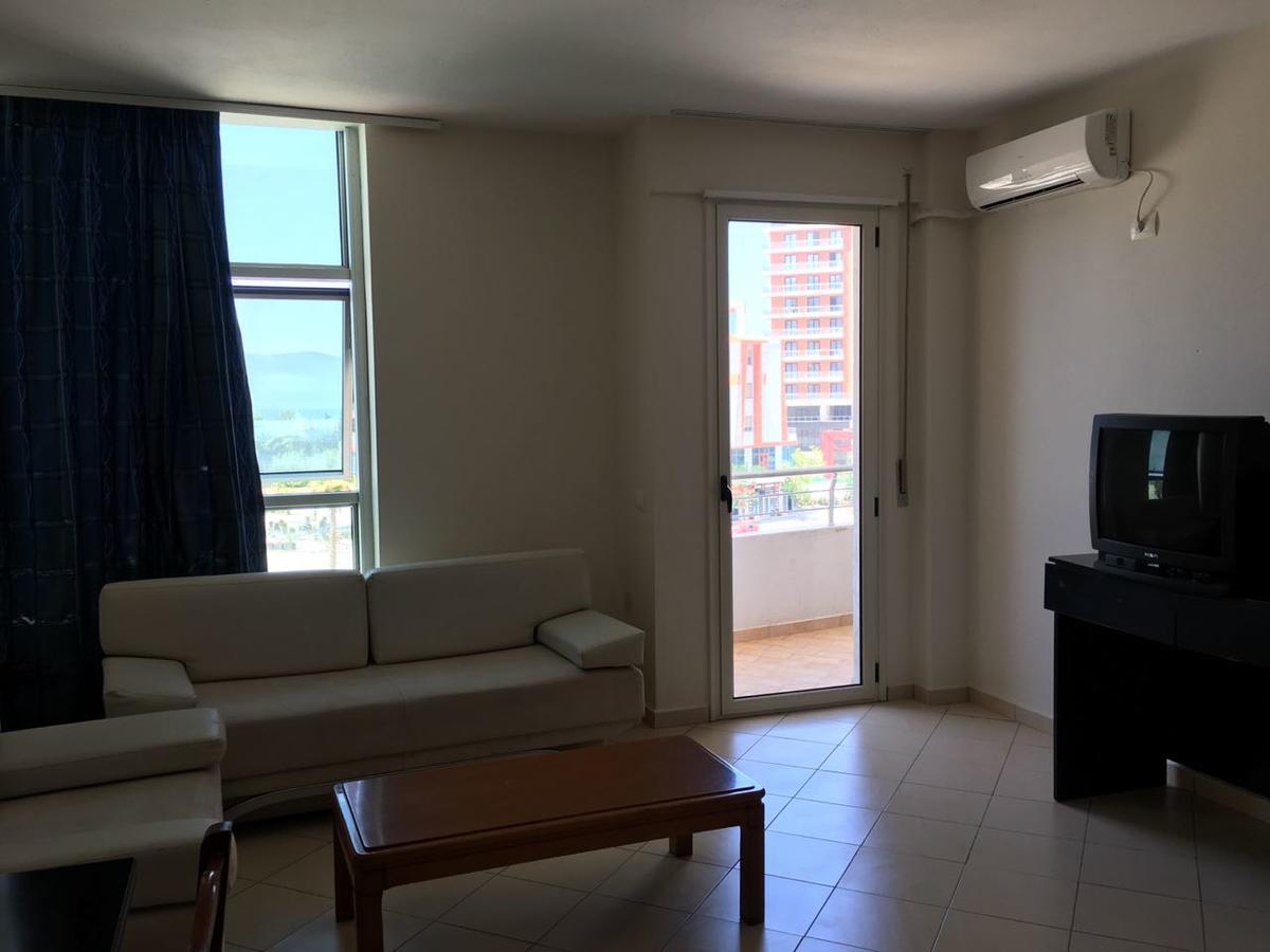 Agetina'S Apartaments Vlorë Buitenkant foto