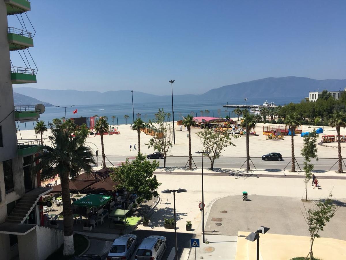 Agetina'S Apartaments Vlorë Buitenkant foto