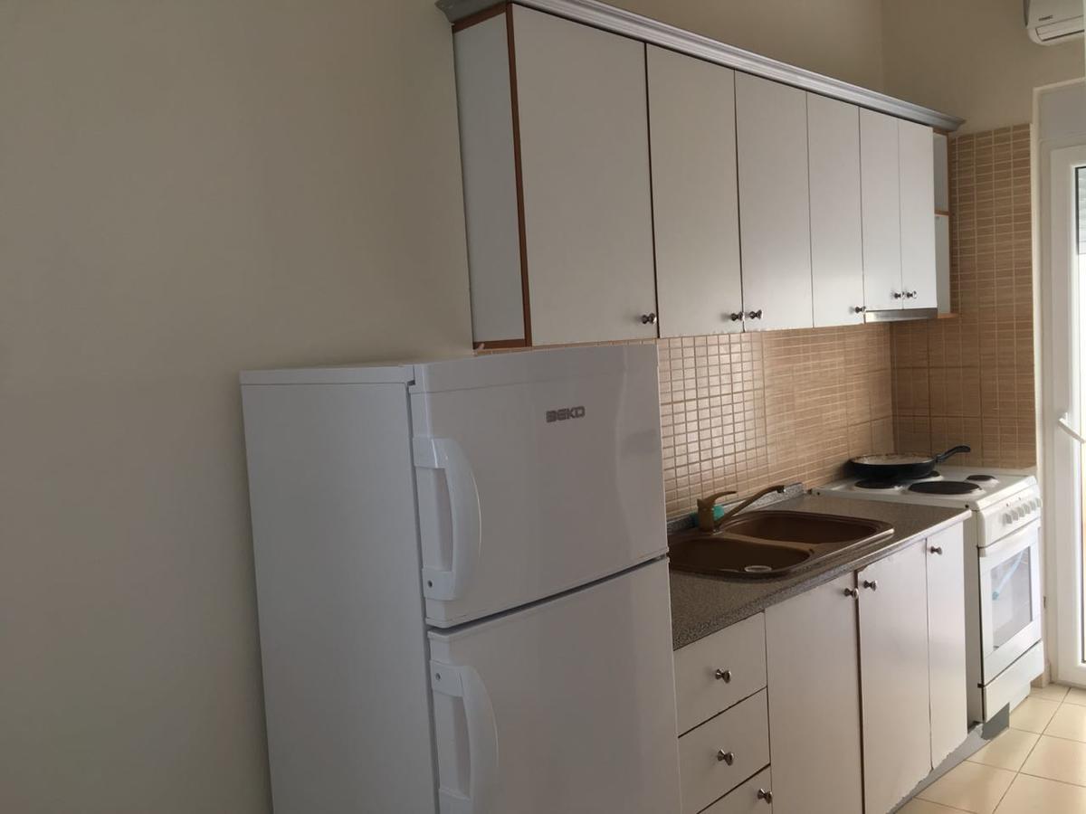 Agetina'S Apartaments Vlorë Buitenkant foto